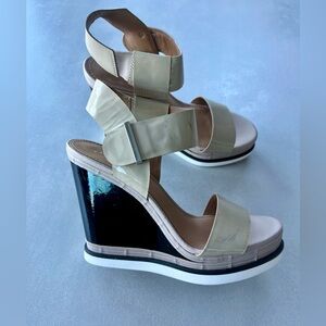 Calvin Klein Padrina Wedge Sandals patent leather nude beige black size 7 heels